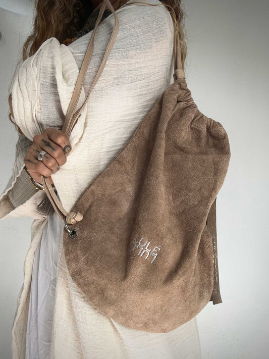 Guugu Bag Cuero Volteado