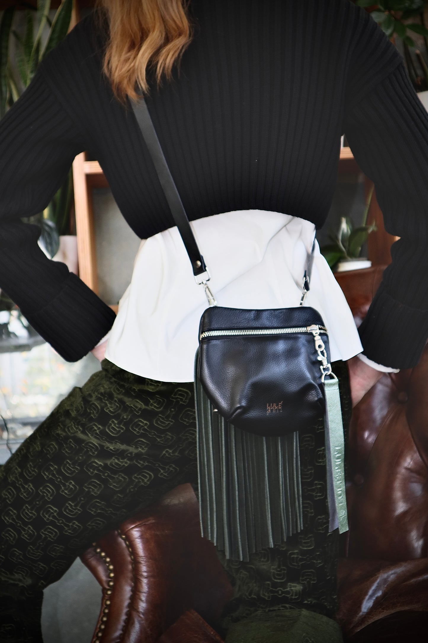 Pocket Bag Negro Flecos