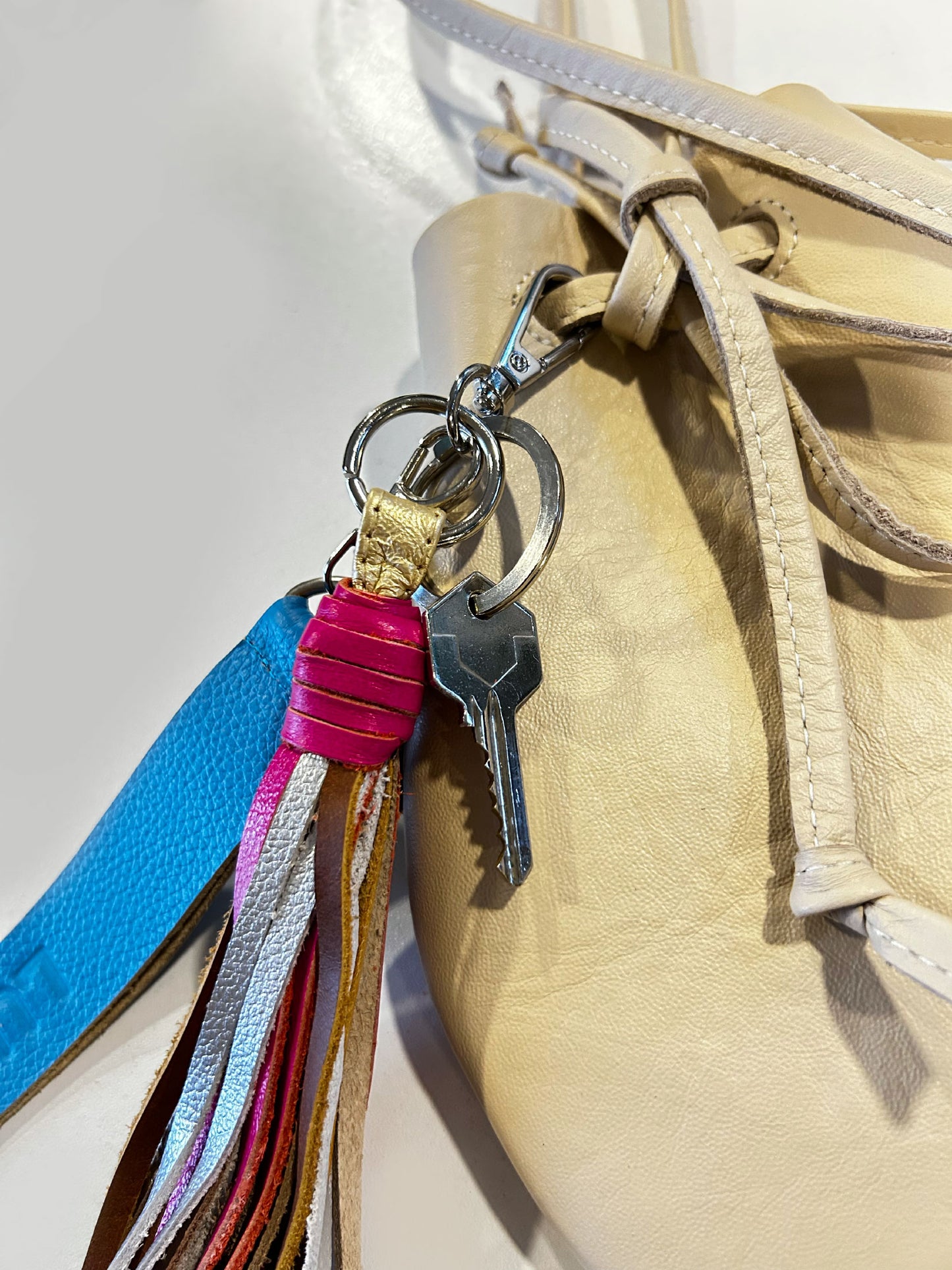 Oba Oba Bear (keychain) Old Gold